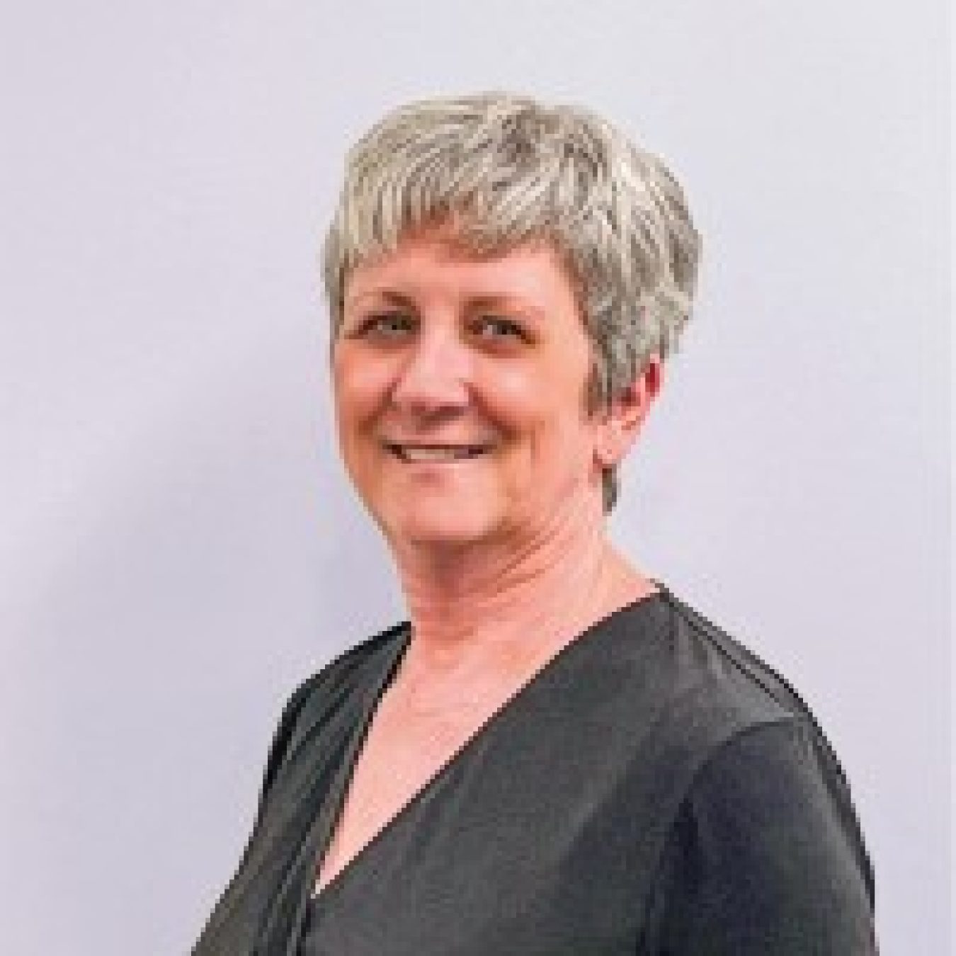 Cathy Beverley_Bio photo